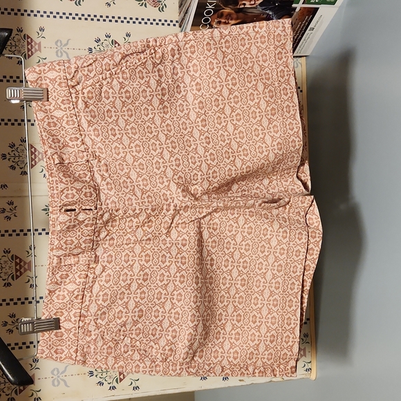 LOFT Pants - Ann Taylor Loft linen blend shorts Soze 0